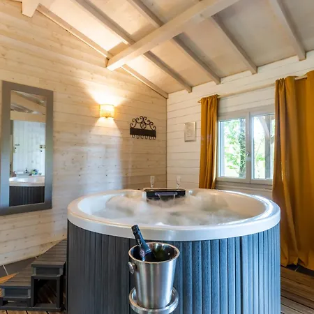 Holiday home Et Privatif La Truffe